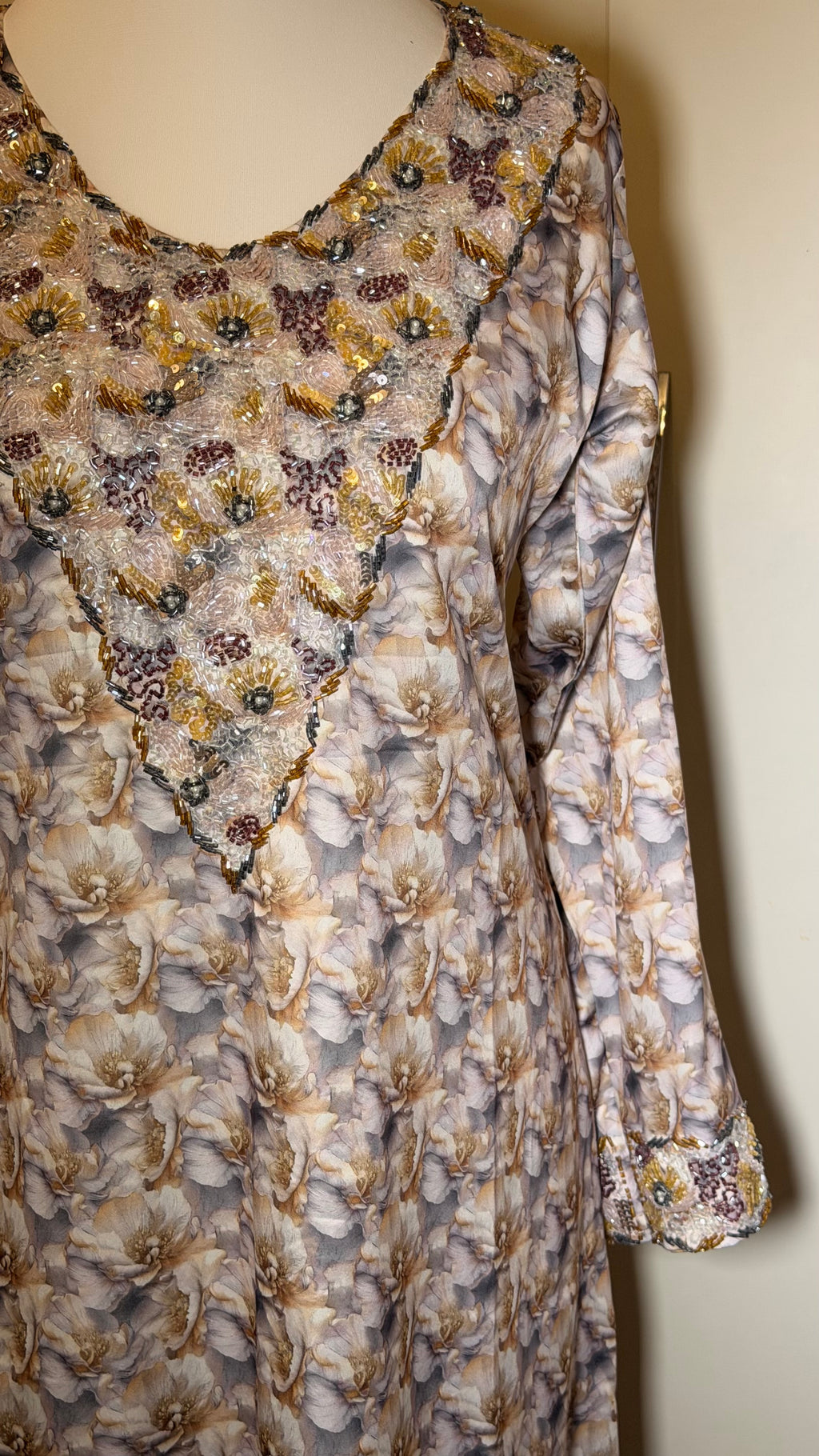 Mocha Embroidered Mukhawar