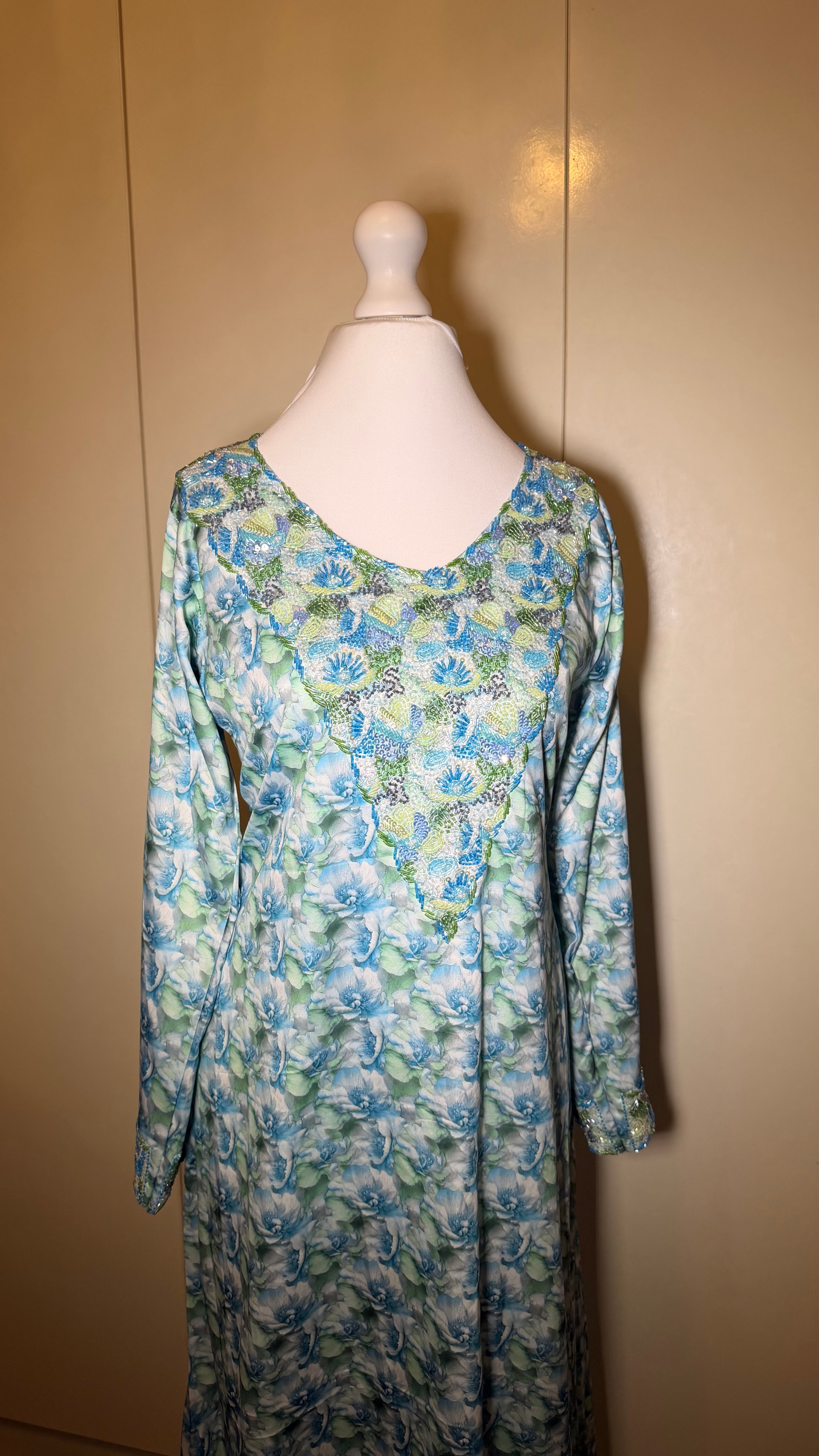Blue Jasmine Embroidered Mukhawar